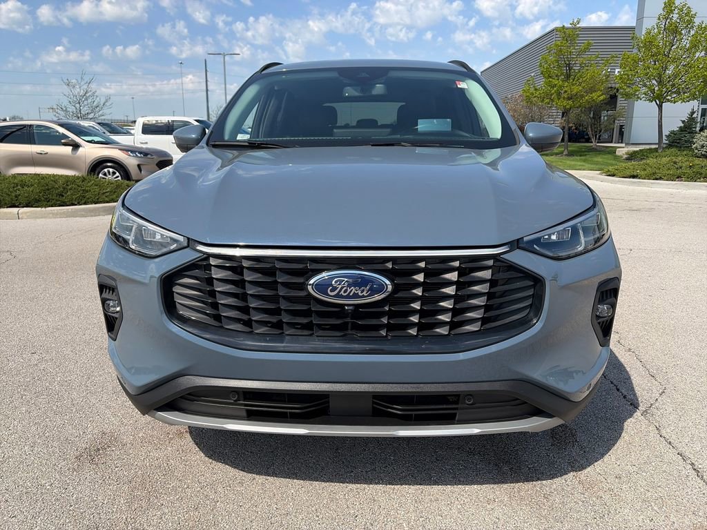 Used 2025 Ford Escape Platinum w/ Premium Technology Package FWD video 2