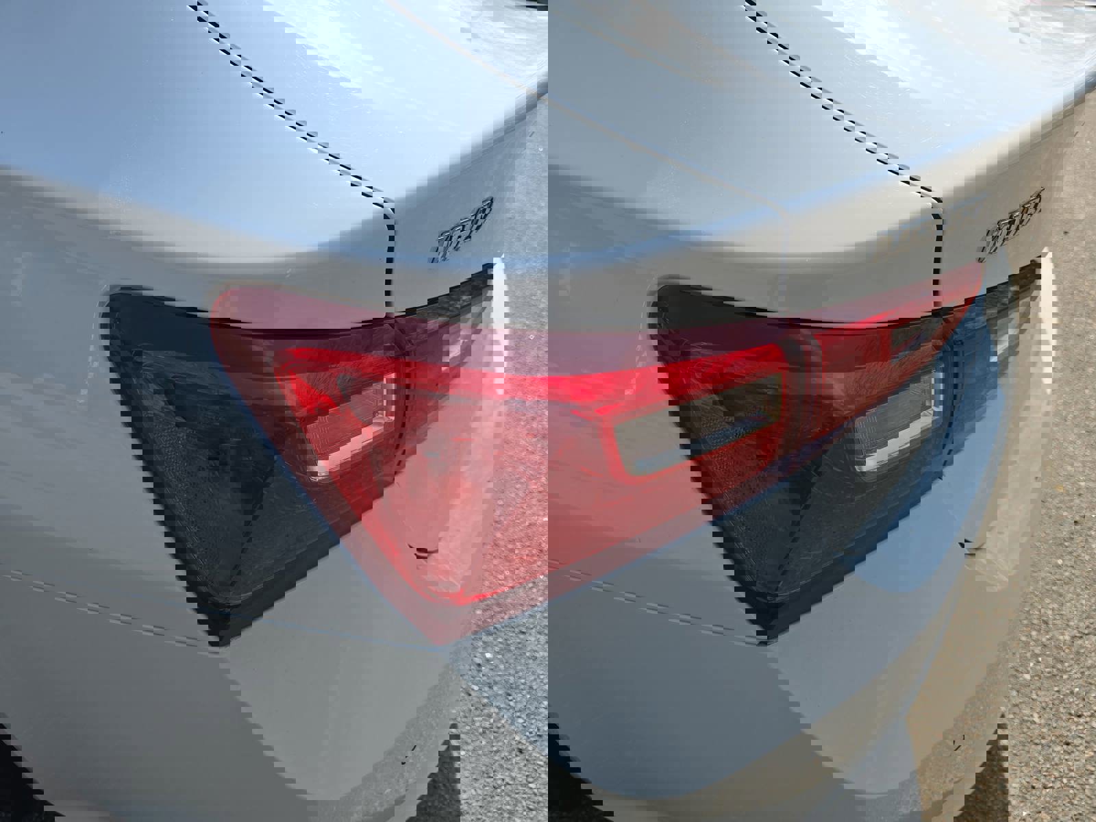 Used 2024 Chevrolet Malibu LT image 34