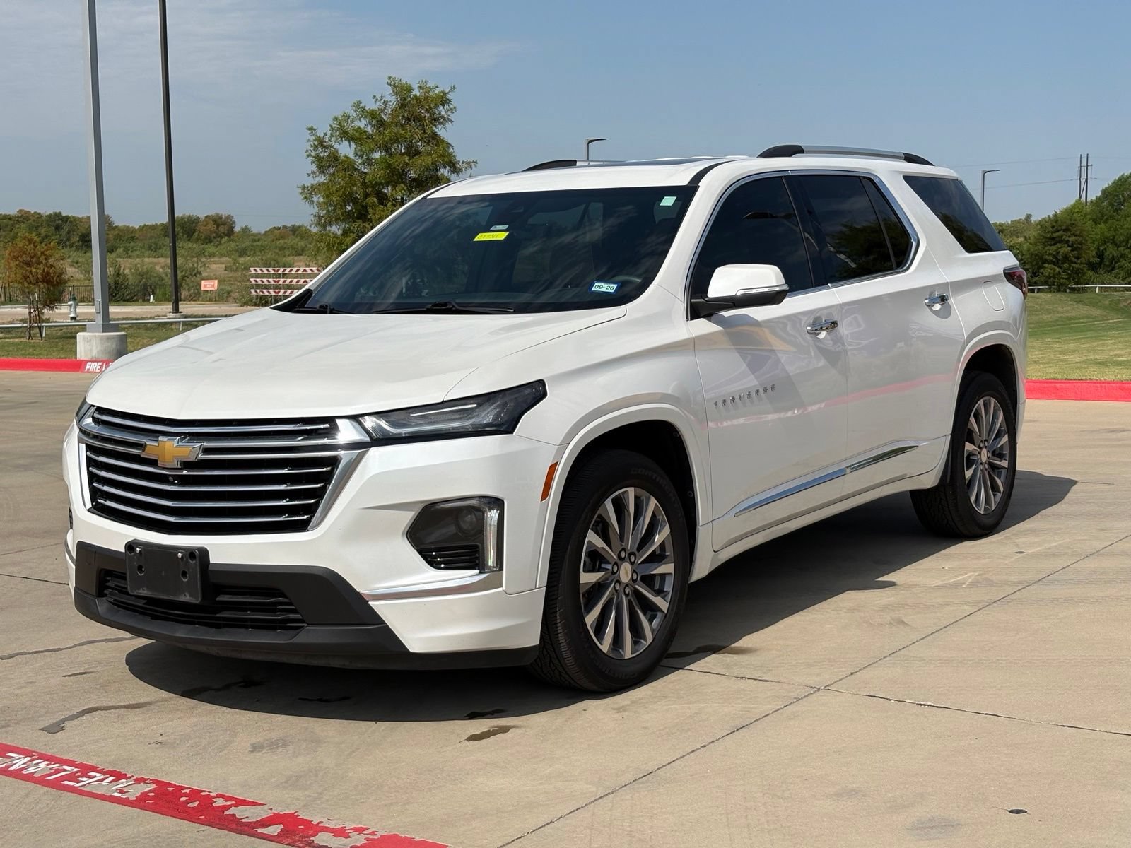 Certified 2023 Chevrolet Traverse Premier FWD image 3