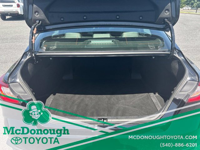 Used 2025 Toyota Camry SE FWD image 10
