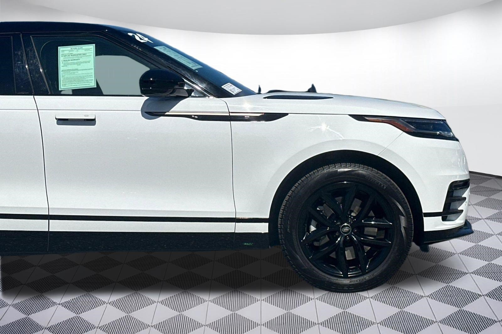 Used 2024 Land Rover Range Rover Velar Dynamic SE AWD/4WD image 37