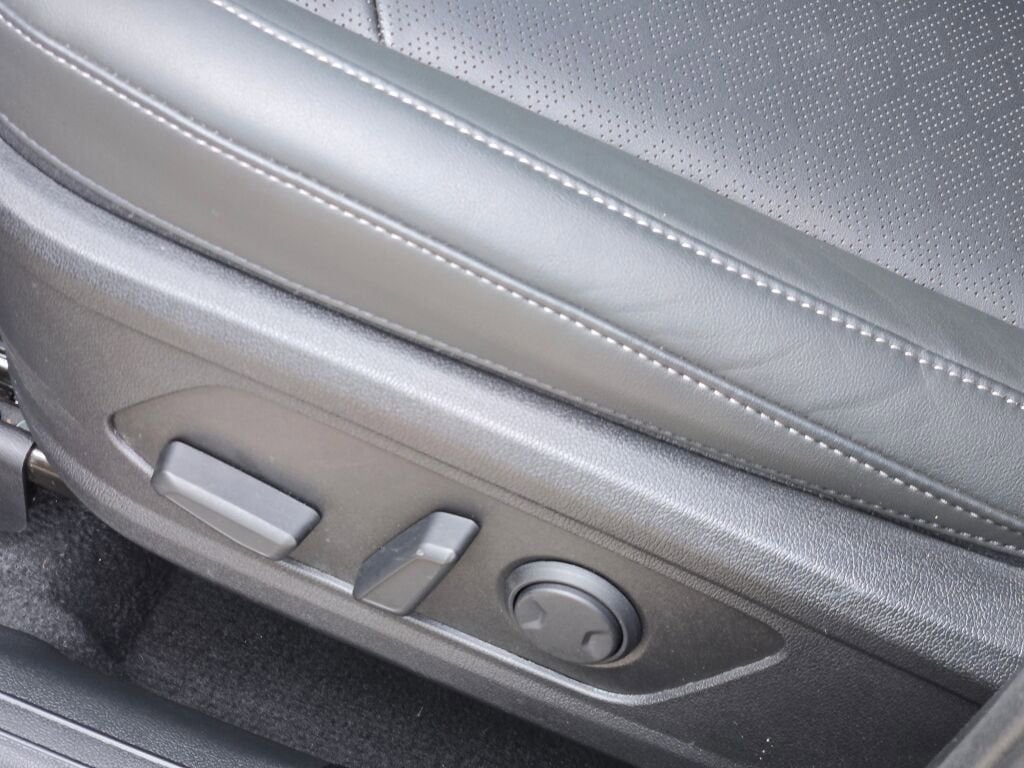 Used 2023 Kia Sorento S image 21