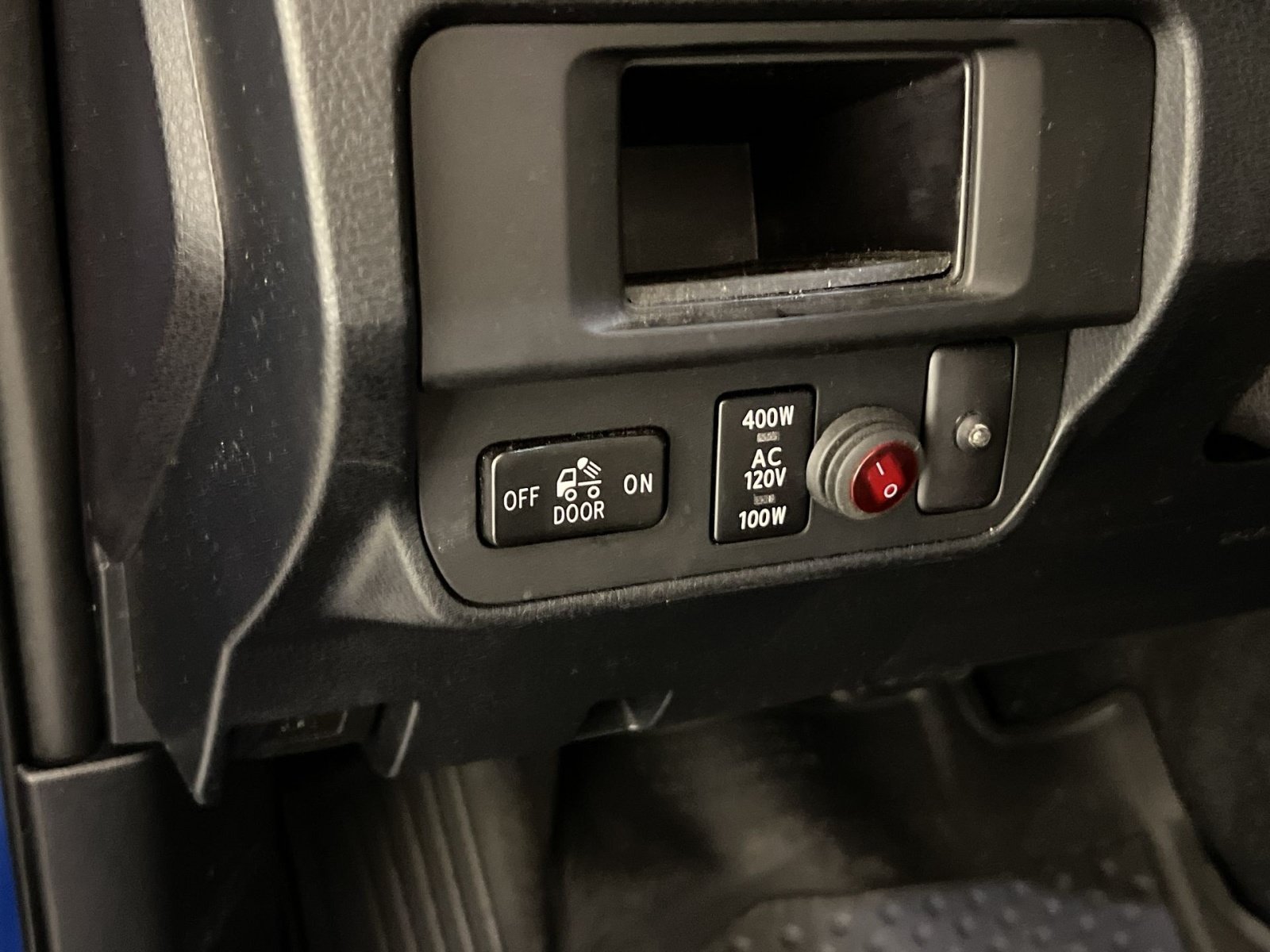 Used 2016 Toyota Tacoma TRD Sport AWD/4WD image 31
