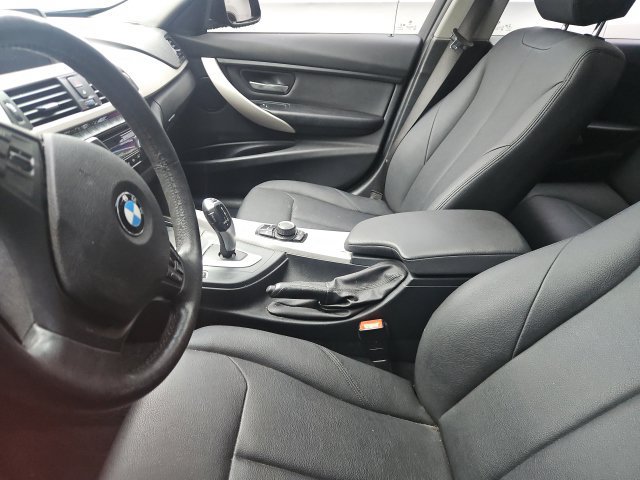 Used 2018 BMW 320i xDrive Sedan AWD/4WD image 6