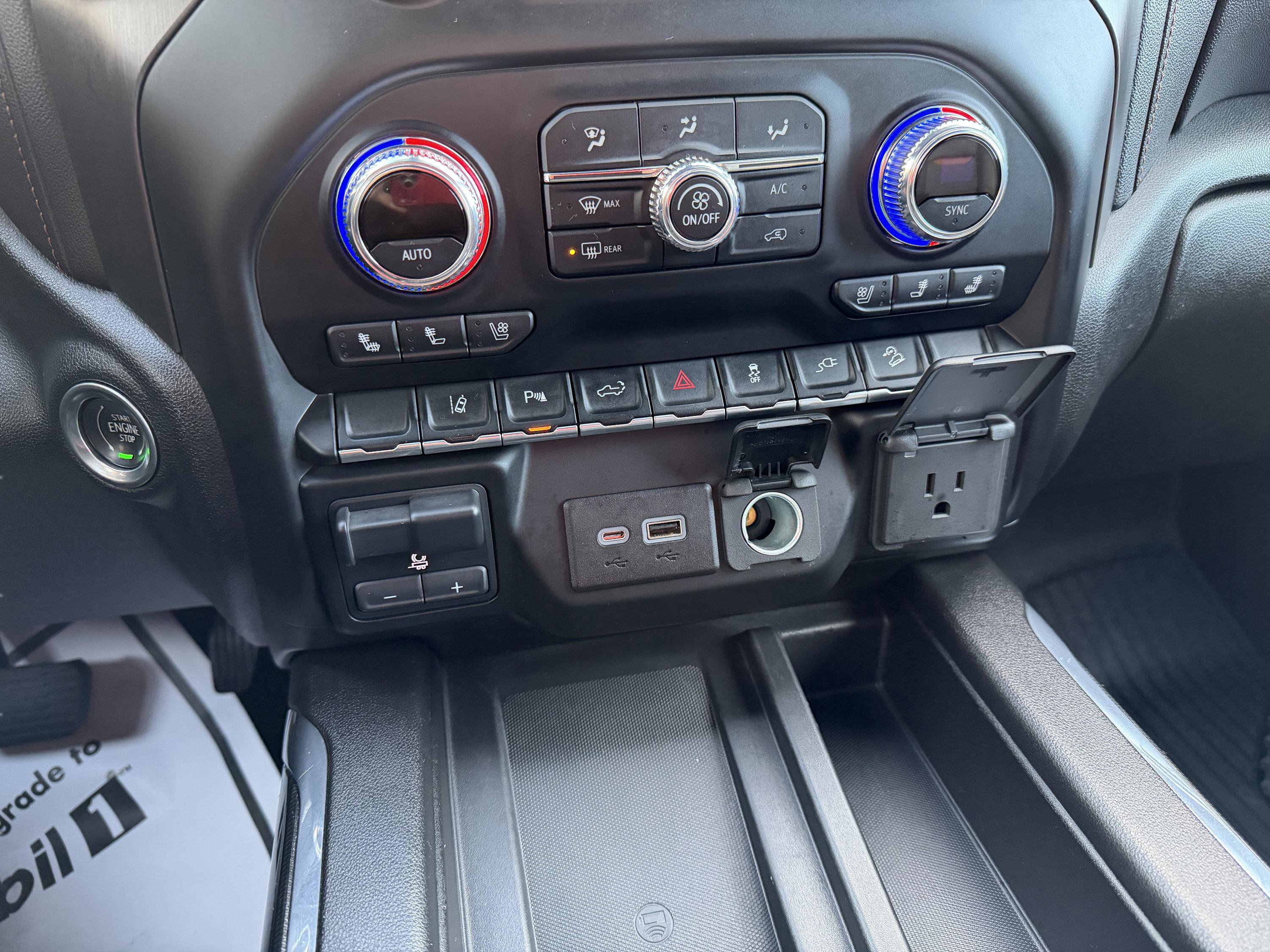 Used 2021 GMC Sierra 2500 AT4 w/ AT4 Premium Plus Package image 28