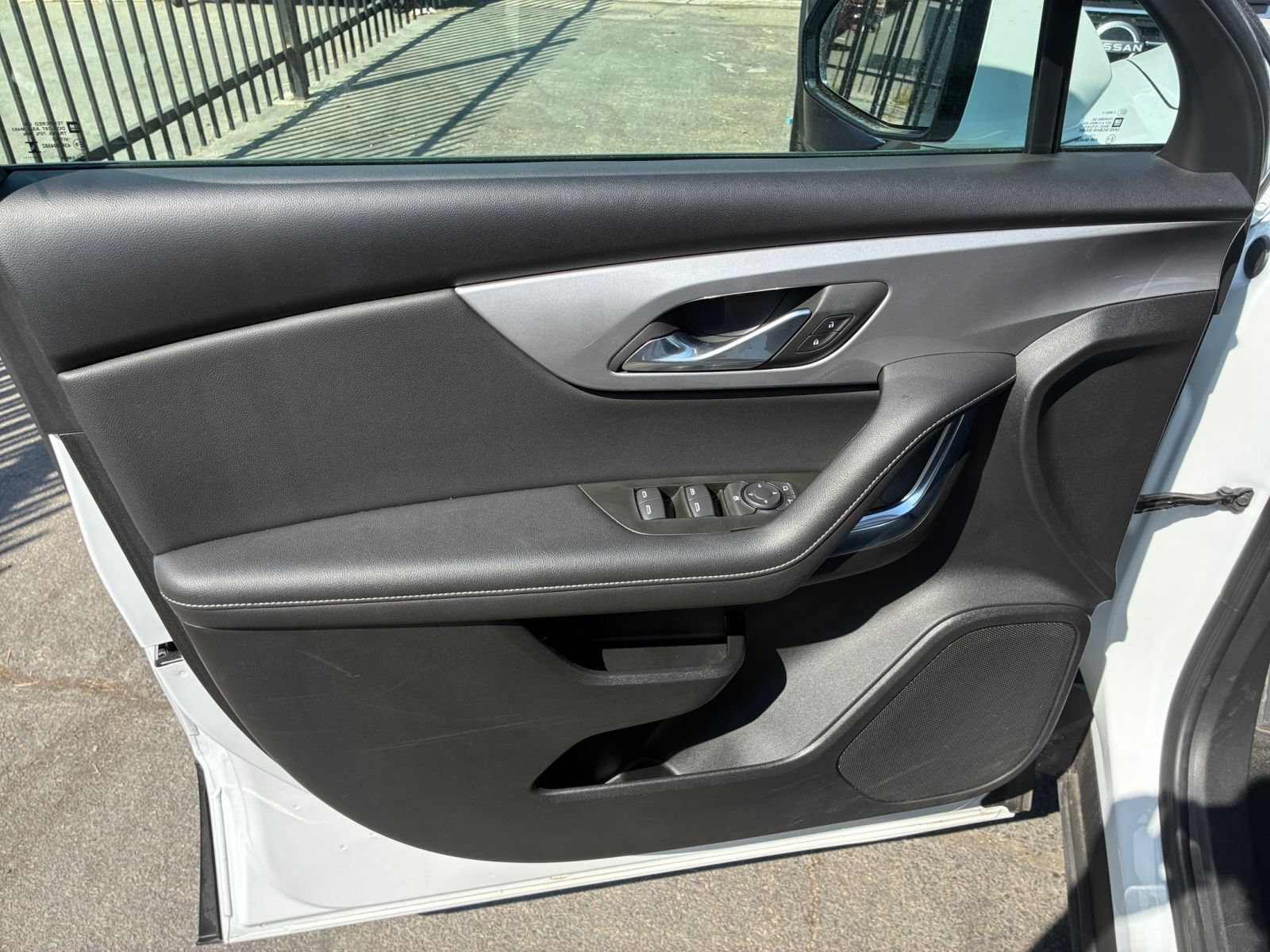 Used 2025 Chevrolet Blazer LT FWD image 15