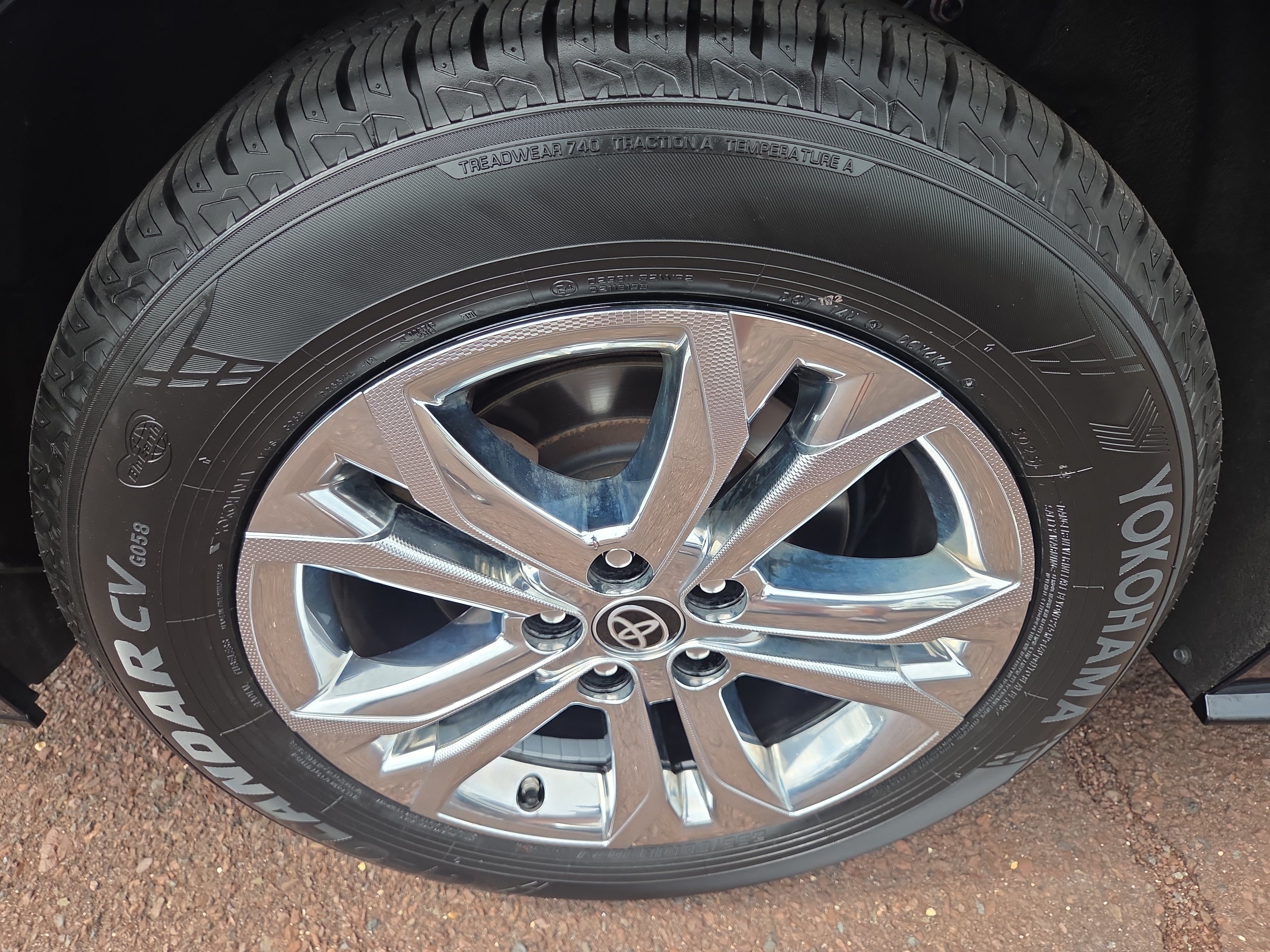 Certified 2023 Toyota Sienna XSE w/ XSE Plus Package AWD/4WD image 10