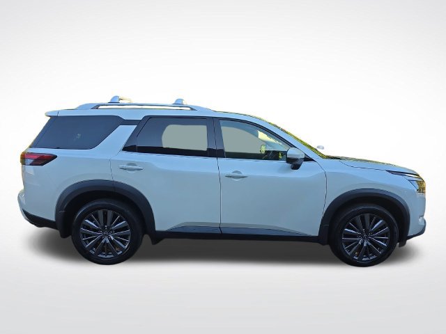 Used 2024 Nissan Pathfinder SL w/ SL Premium Package AWD/4WD image 8