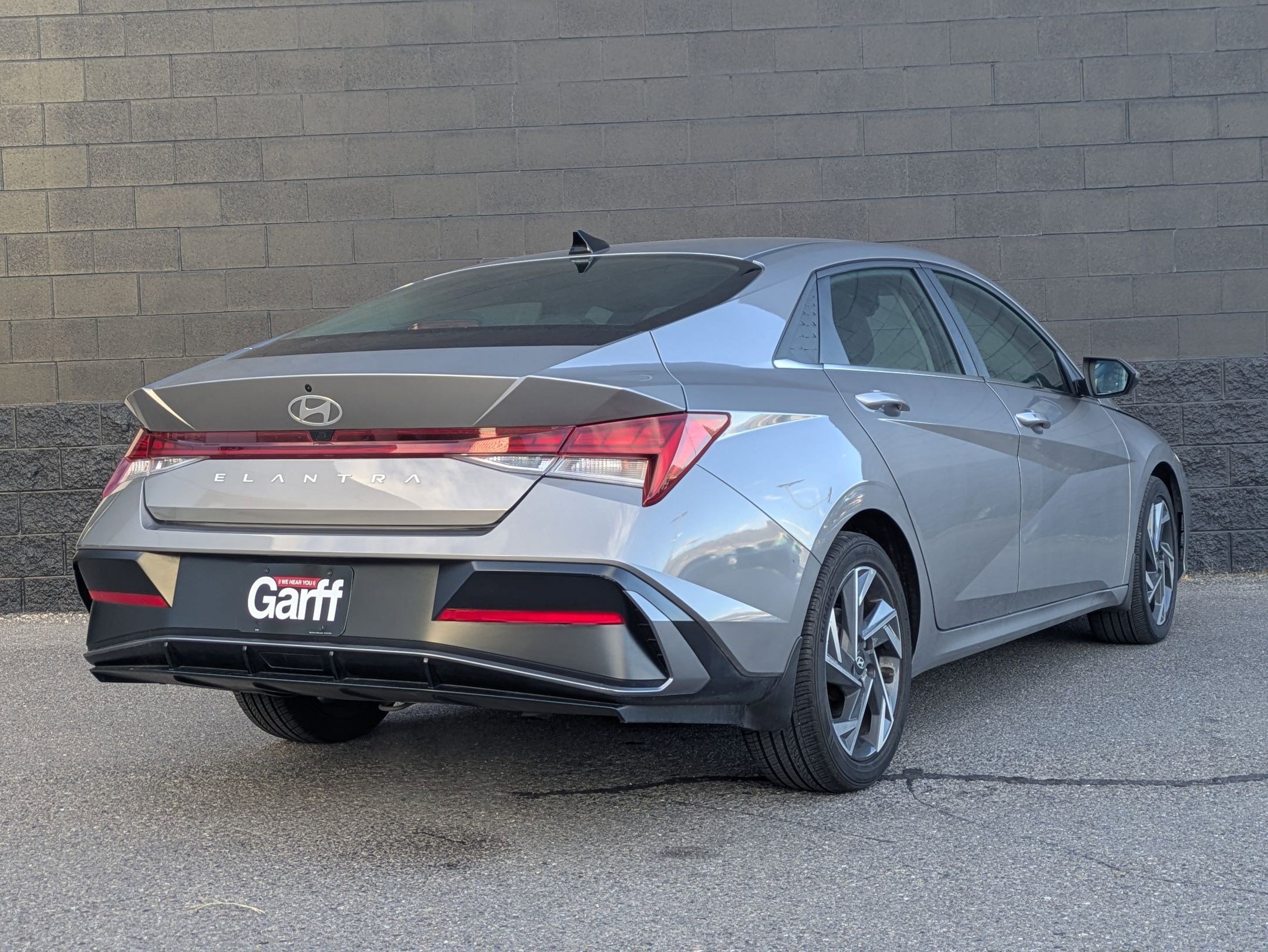 Used 2024 Hyundai Elantra SEL w/ Convenience Package image 5