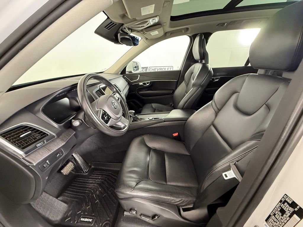 Used 2020 Volvo XC90 T5 Momentum image 14