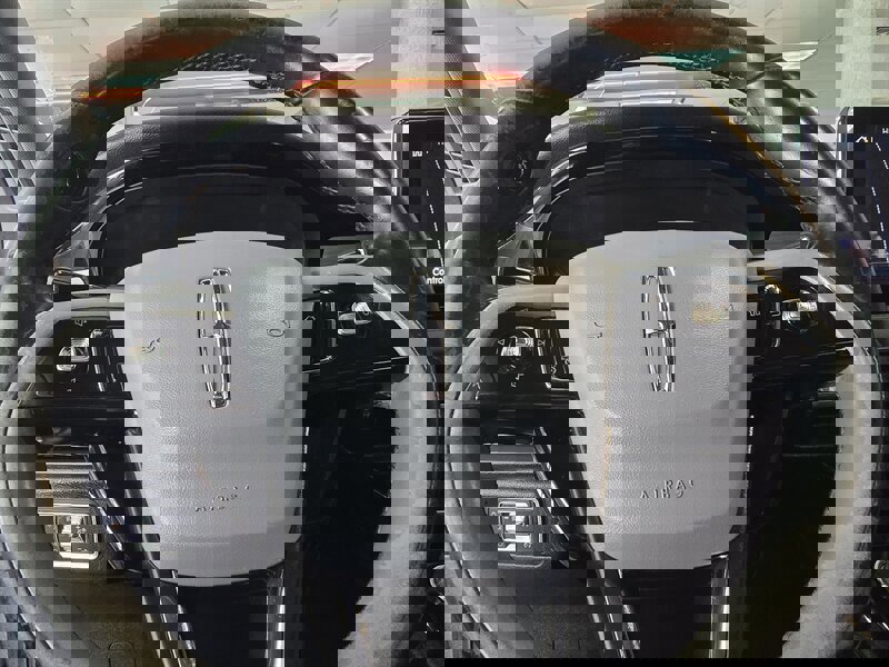 Used 2020 Lincoln Corsair Reserve w/ Equipment Group 201A image 25