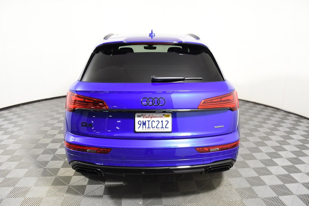 Used 2024 Audi Q5 e Prestige w/ Prestige Package image 5