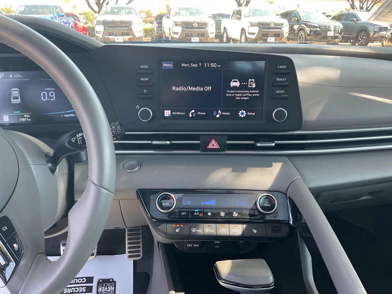 Used 2026 Hyundai Elantra SEL Sport Premium FWD image 30