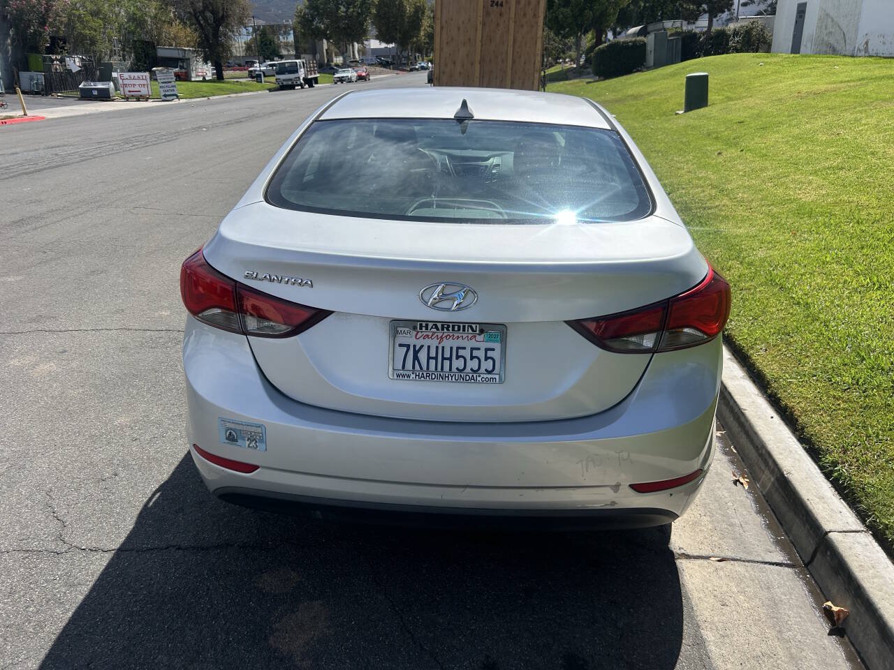 Used 2015 Hyundai Elantra SE FWD image 8