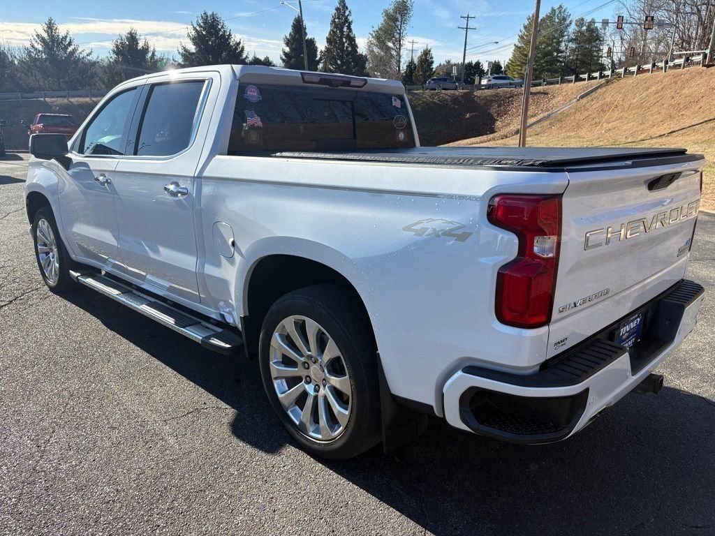 Used 2022 Chevrolet Silverado 1500 High Country w/ Technology Package image 5
