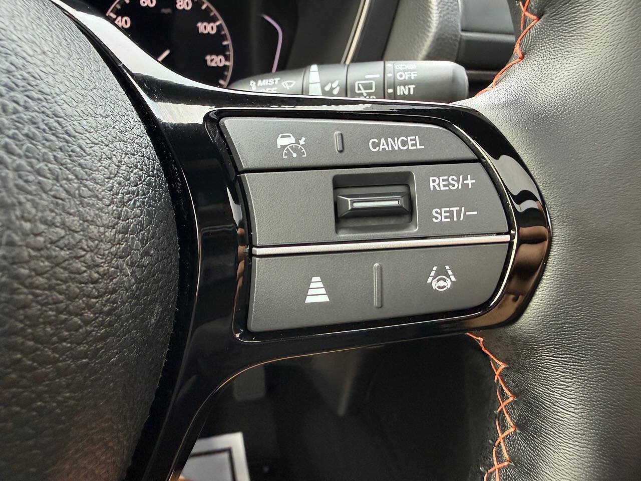 Used 2025 Honda Pilot TrailSport image 37