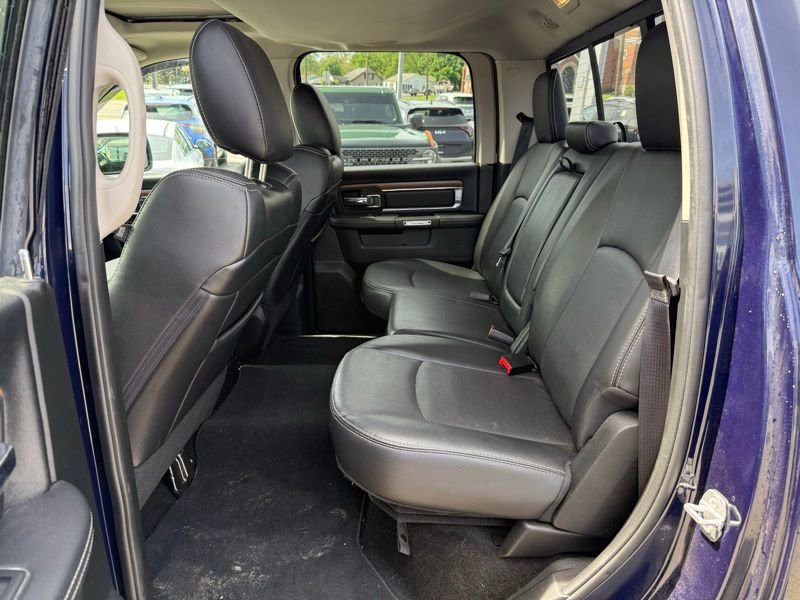 Used 2017 RAM 1500 Laramie w/ Convenience Group AWD/4WD image 9