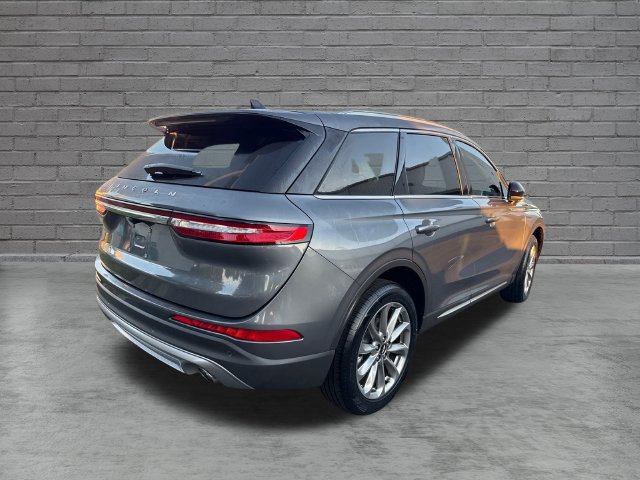 Used 2022 Lincoln Corsair FWD w/ Premium Package image 5