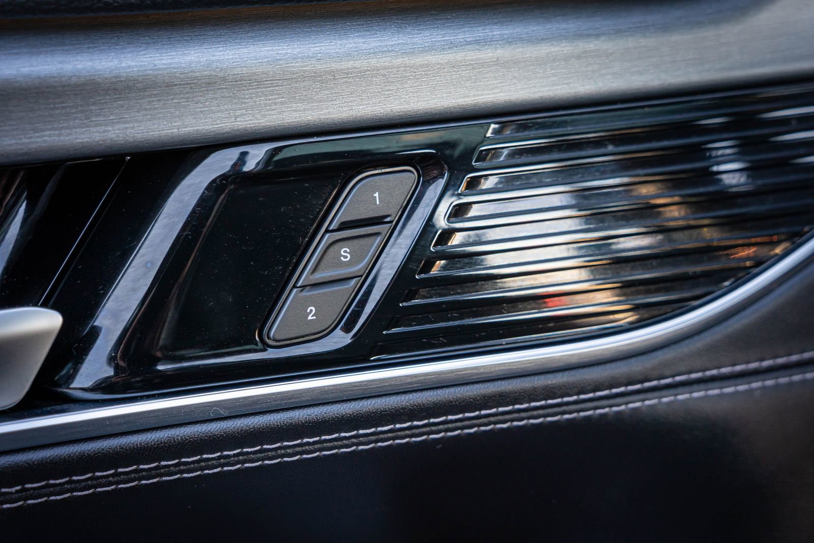 Used 2023 Jeep Wagoneer Series II image 14