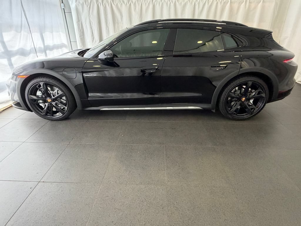 Certified 2023 Porsche Taycan Turbo AWD/4WD image 2