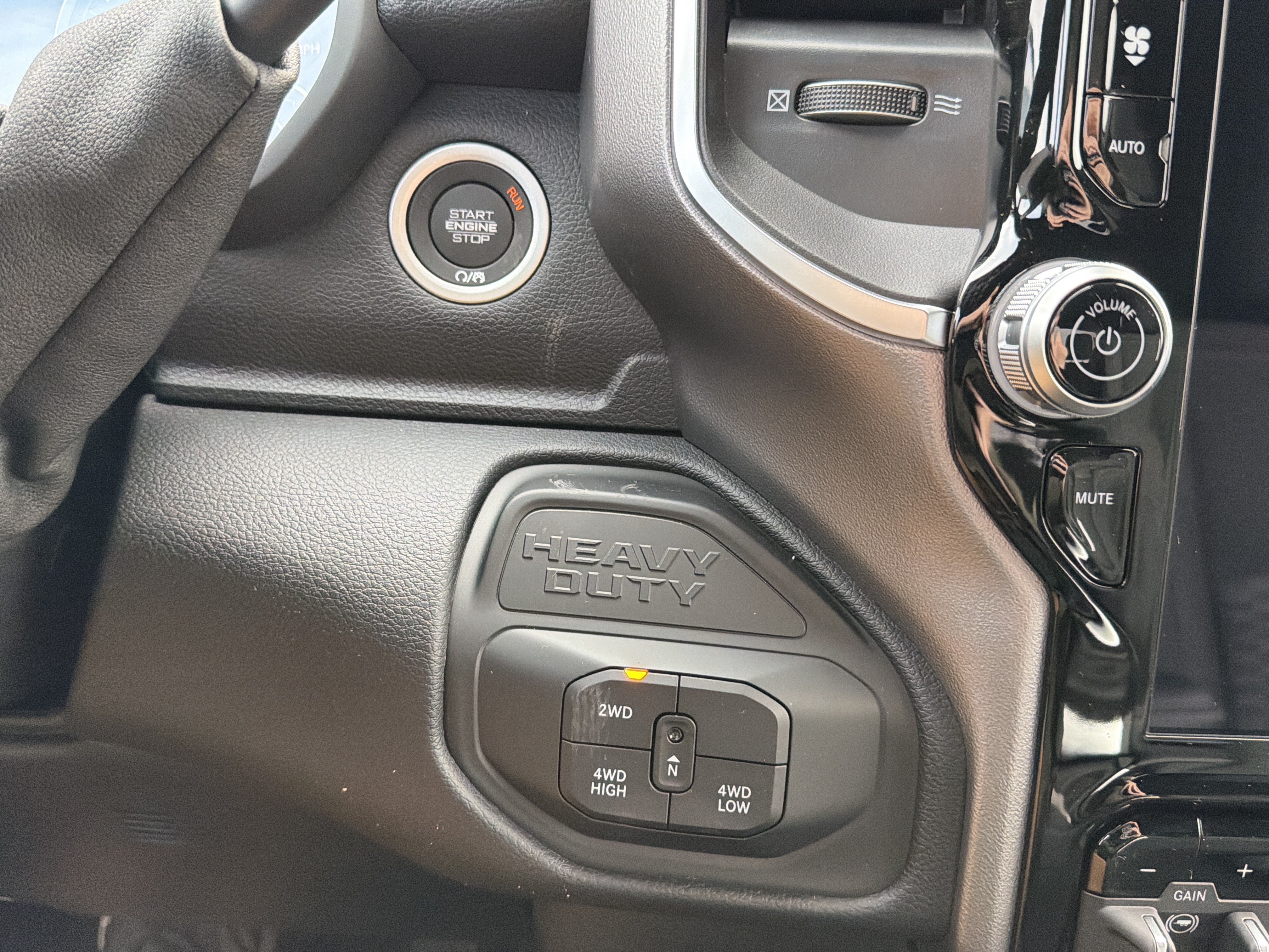 New 2026 RAM 2500 Big Horn AWD/4WD image 29