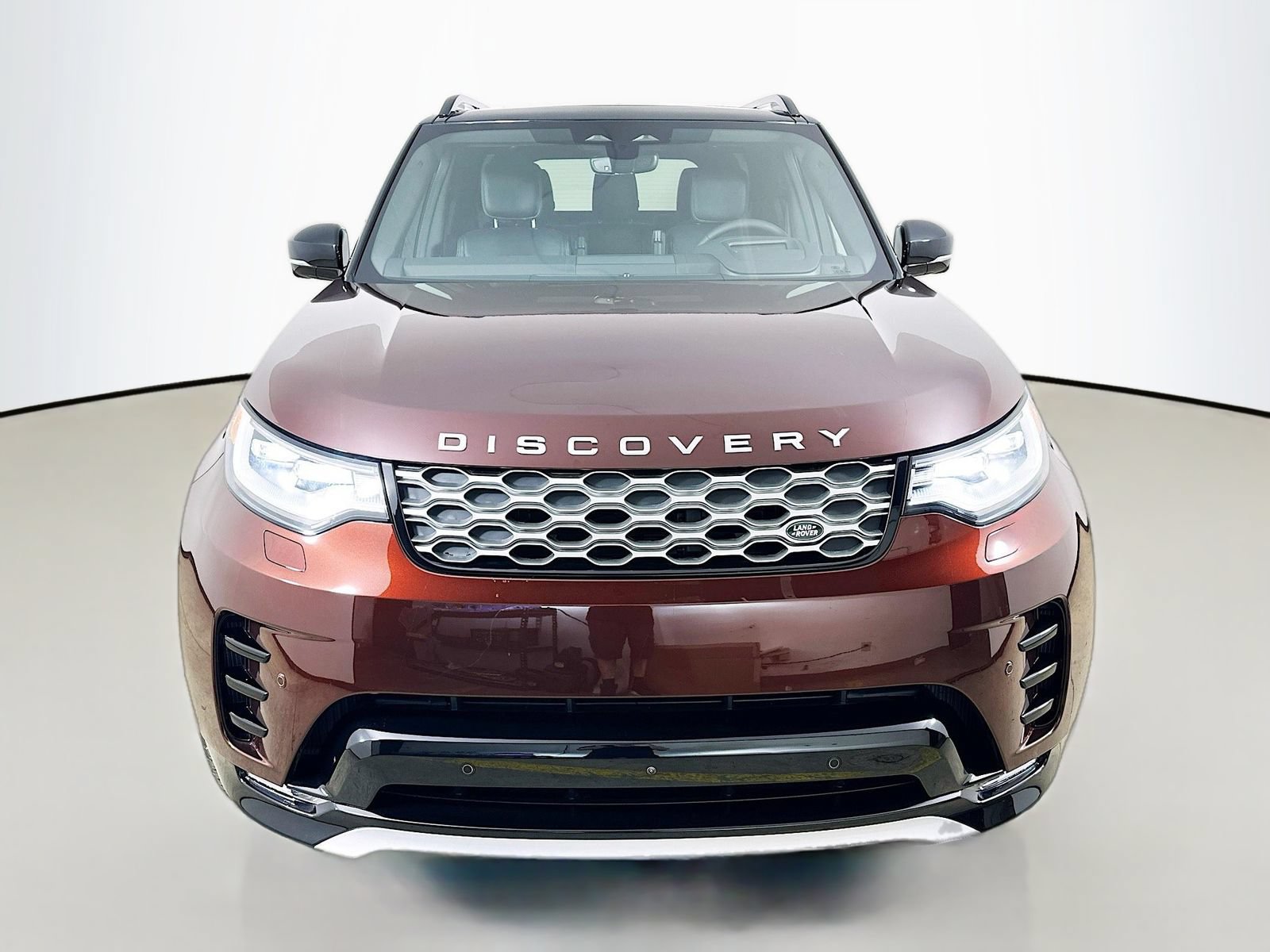 New 2026 Land Rover Discovery Limited Edition AWD/4WD image 2