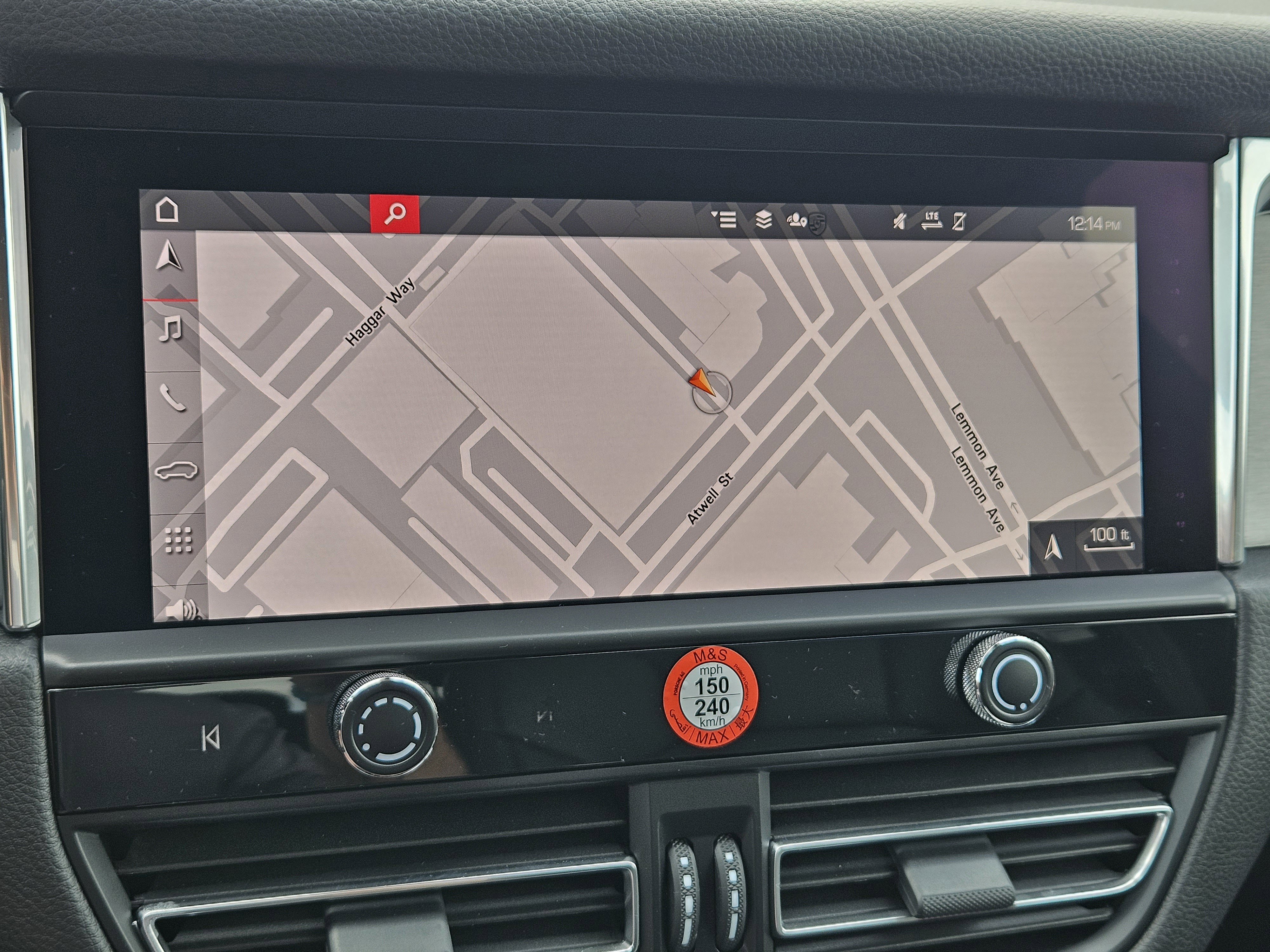 Certified 2026 Porsche Macan AWD/4WD image 17