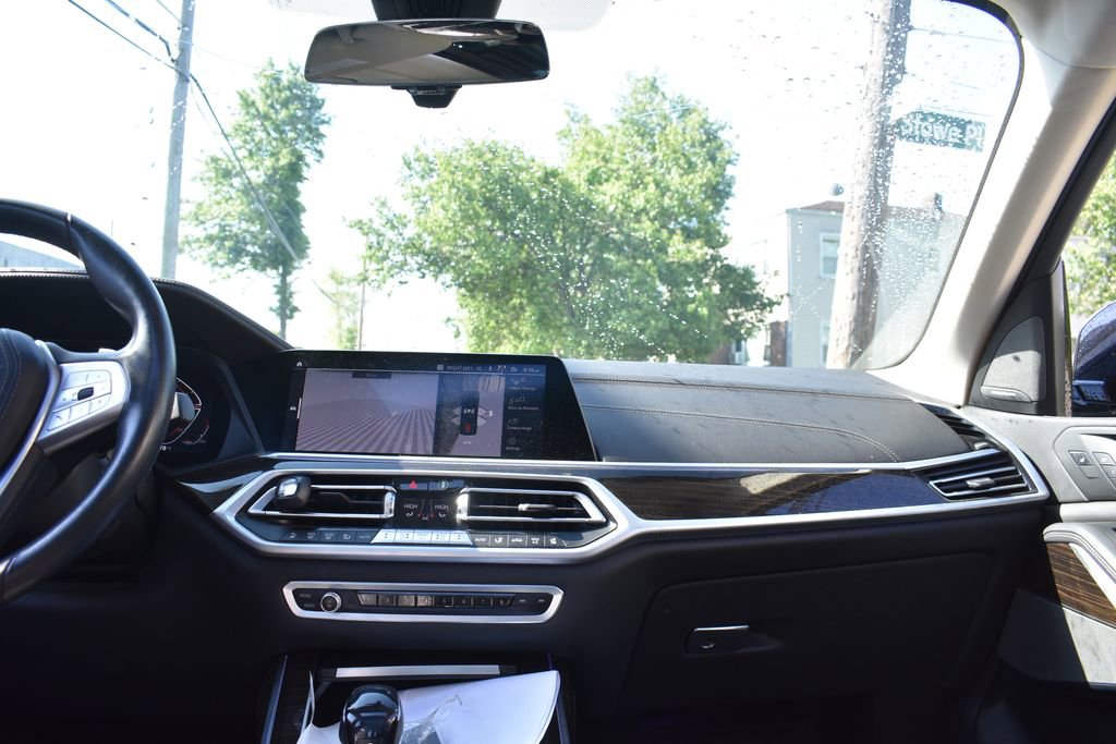 Used 2021 BMW X7 xDrive40i w/ Premium Package AWD/4WD image 29