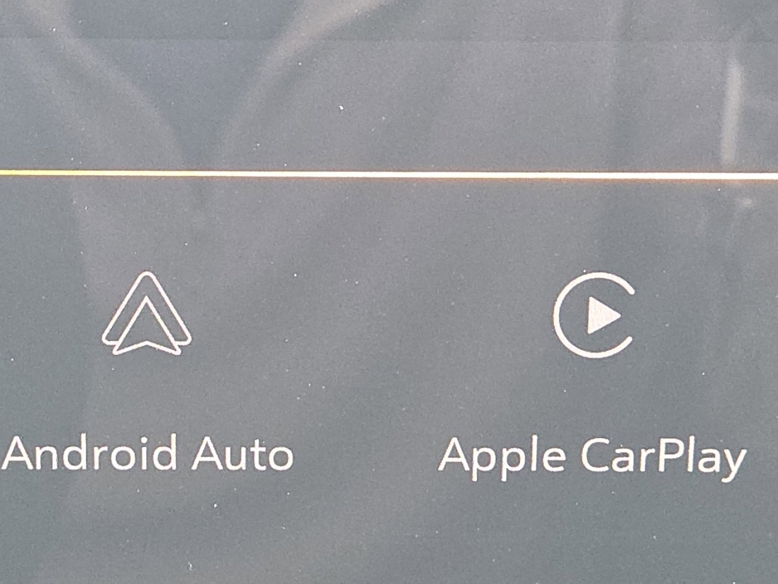 Used 2025 Chevrolet Trax RS w/ Sunroof Package image 5