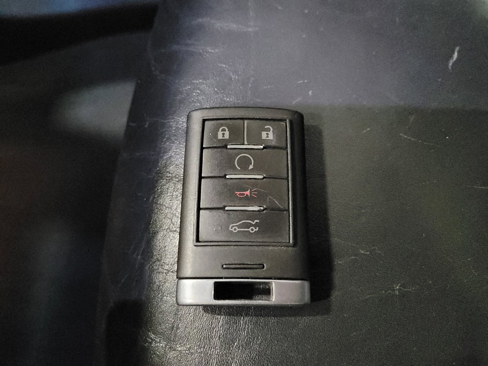 Used 2013 Cadillac XTS Platinum AWD/4WD image 32