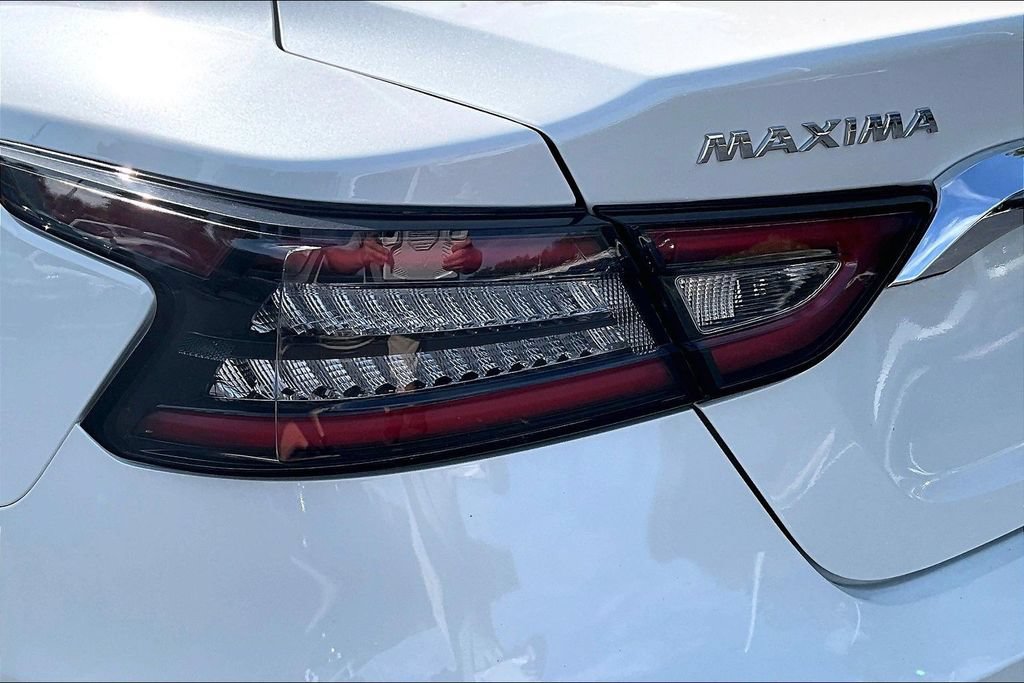 Used 2023 Nissan Maxima Platinum FWD image 23