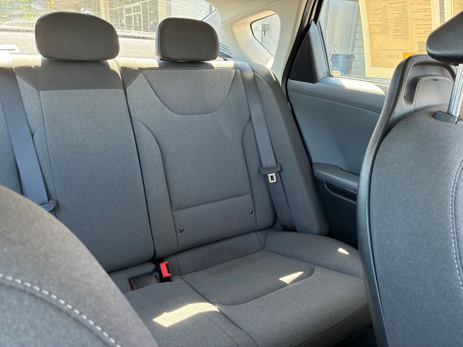 Used 2025 Kia K4 FWD image 36