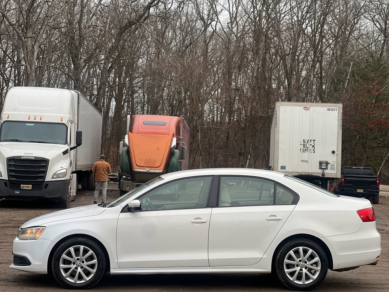 Used 2011 Volkswagen Jetta SE image 3