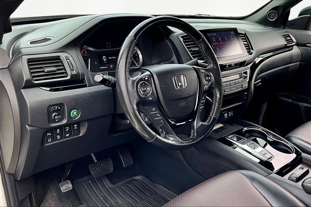Used 2021 Honda Ridgeline Black Edition image 14