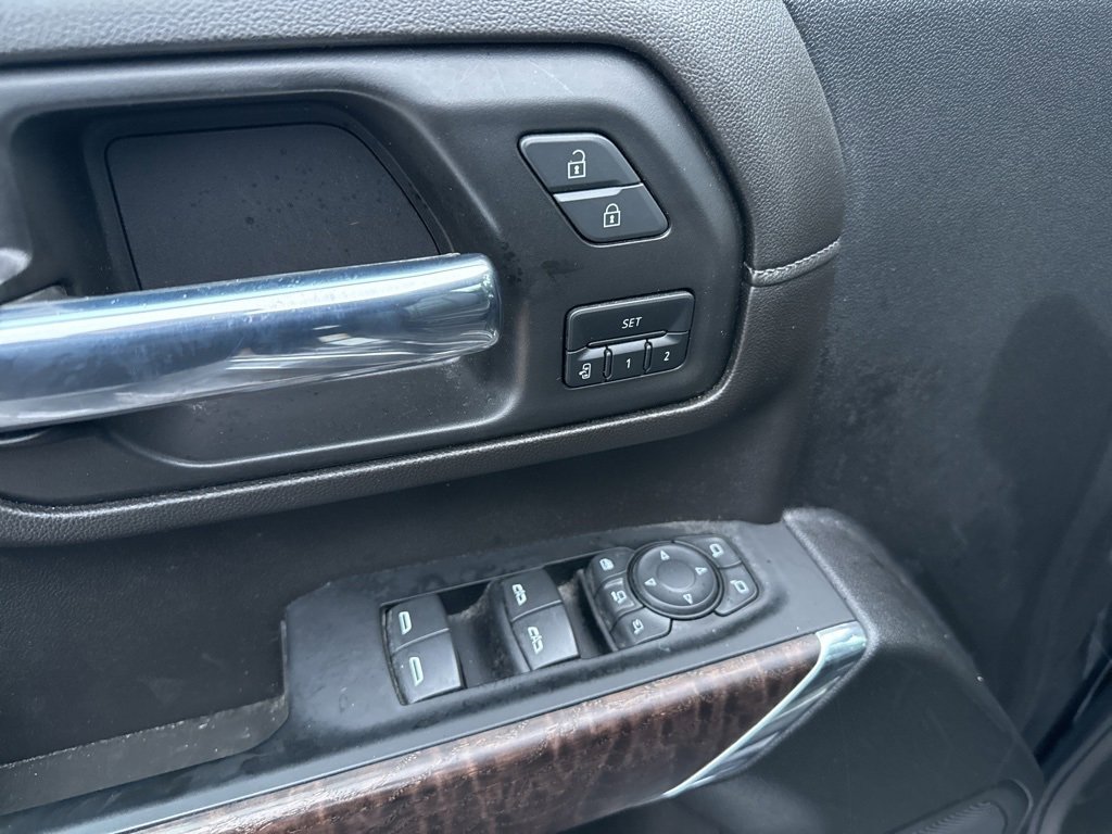 Used 2023 GMC Sierra 2500 Denali w/ Denali Ultimate Package image 17