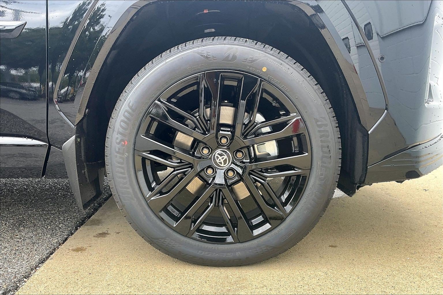New 2026 Toyota RAV4 XSE AWD/4WD image 15