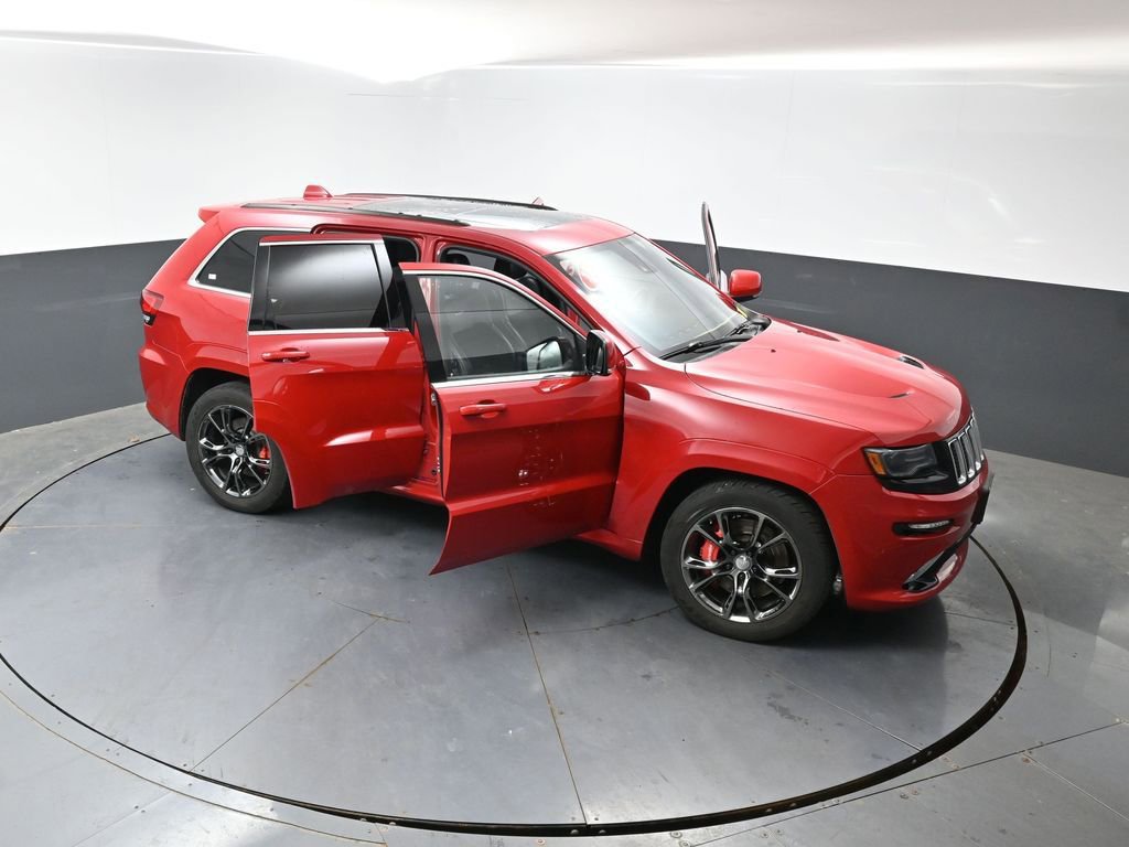 Used 2014 Jeep Grand Cherokee SRT8 w/ Luxury Group II AWD/4WD image 59