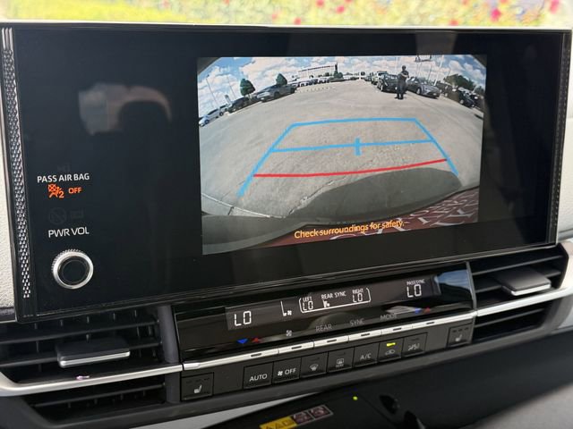 Used 2025 Toyota Sienna XLE w/ XLE Plus Package image 16