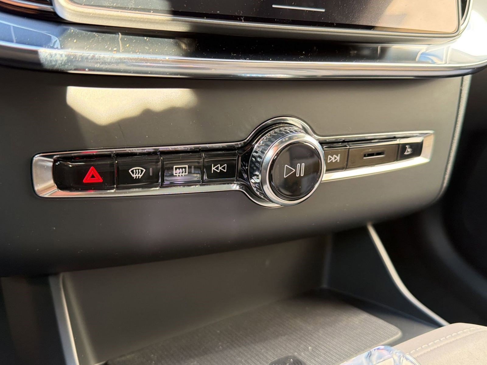 New 2026 Volvo XC90 T8 Ultra w/ Lounge Package image 19