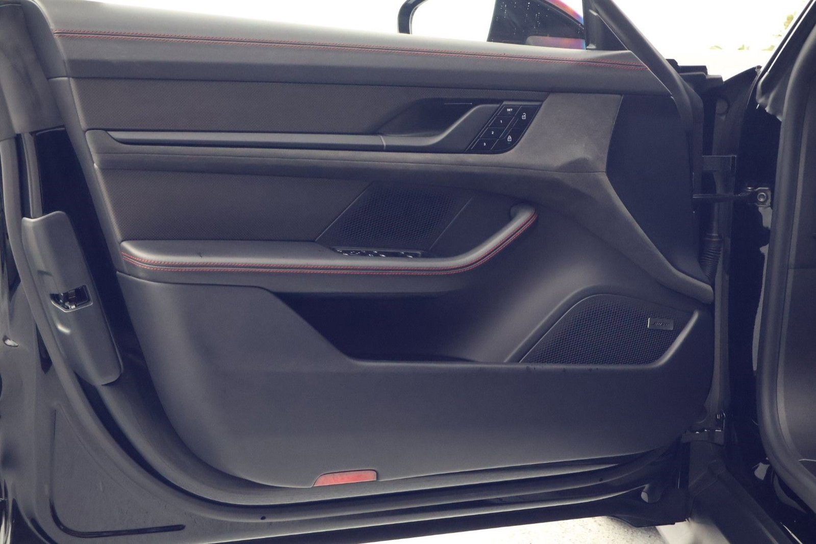 Certified 2024 Porsche Taycan GTS image 12