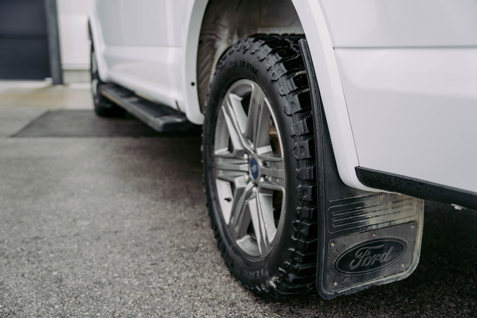 Used 2020 Ford F150 Lariat w/ Equipment Group 502A Luxury image 8