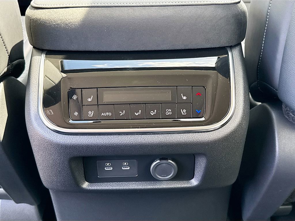 New 2026 INFINITI QX80 Luxe w/ Cargo Package RWD image 27