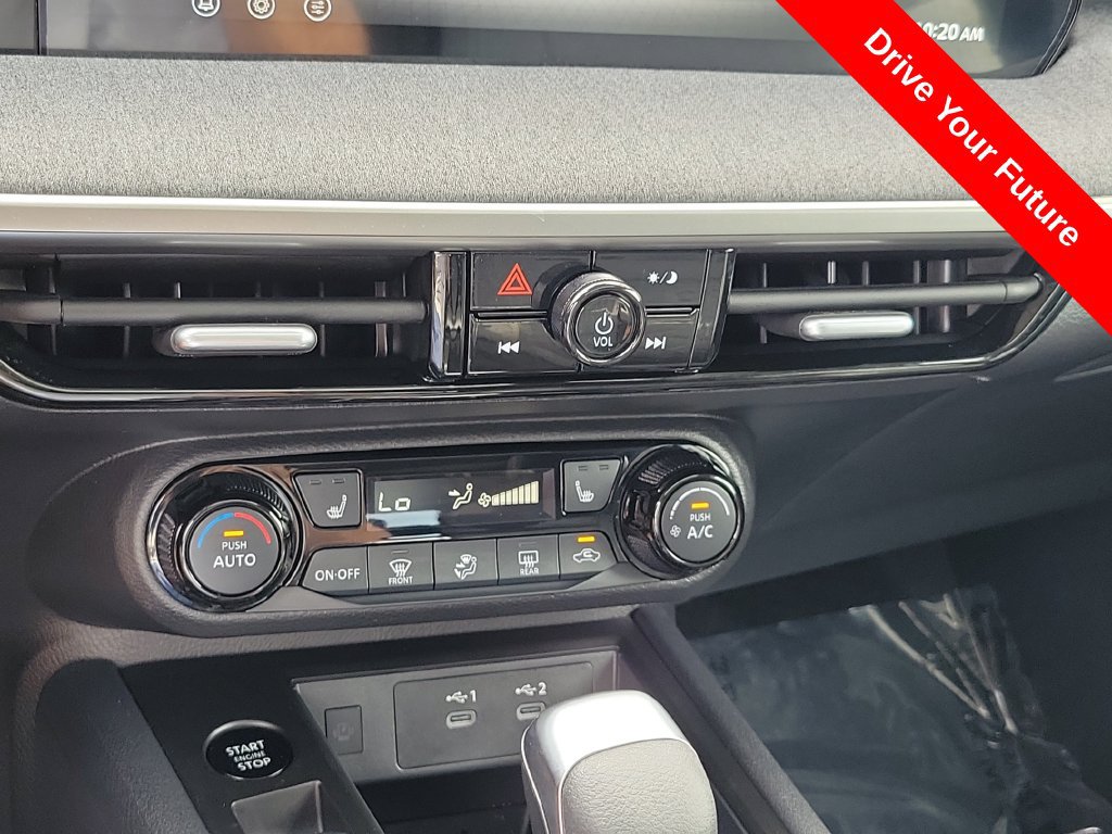 Used 2026 Nissan Kicks SV w/ SV Premium Package FWD image 13