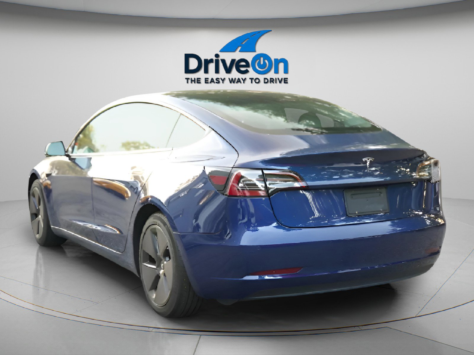 Used 2021 Tesla Model 3 Standard Range Plus image 8