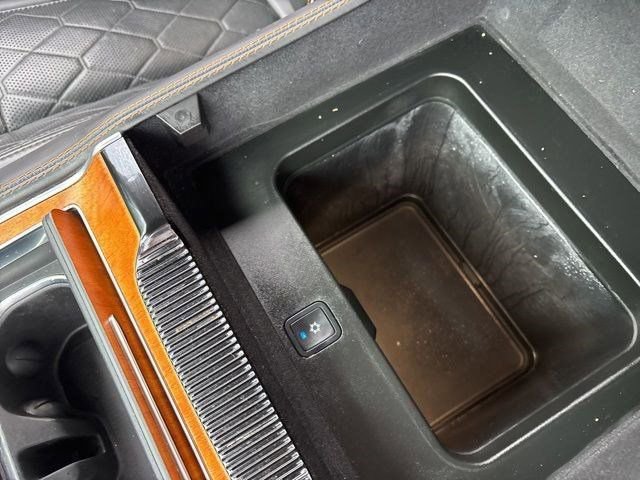 Used 2022 Jeep Grand Wagoneer Series III w/ Flexible Seating Group AWD/4WD image 28