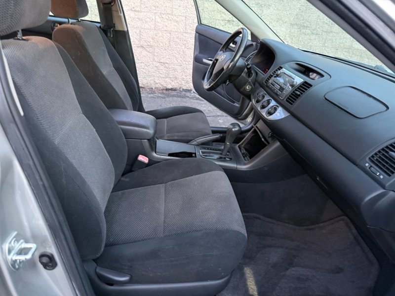 Used 2006 Toyota Camry LE image 17