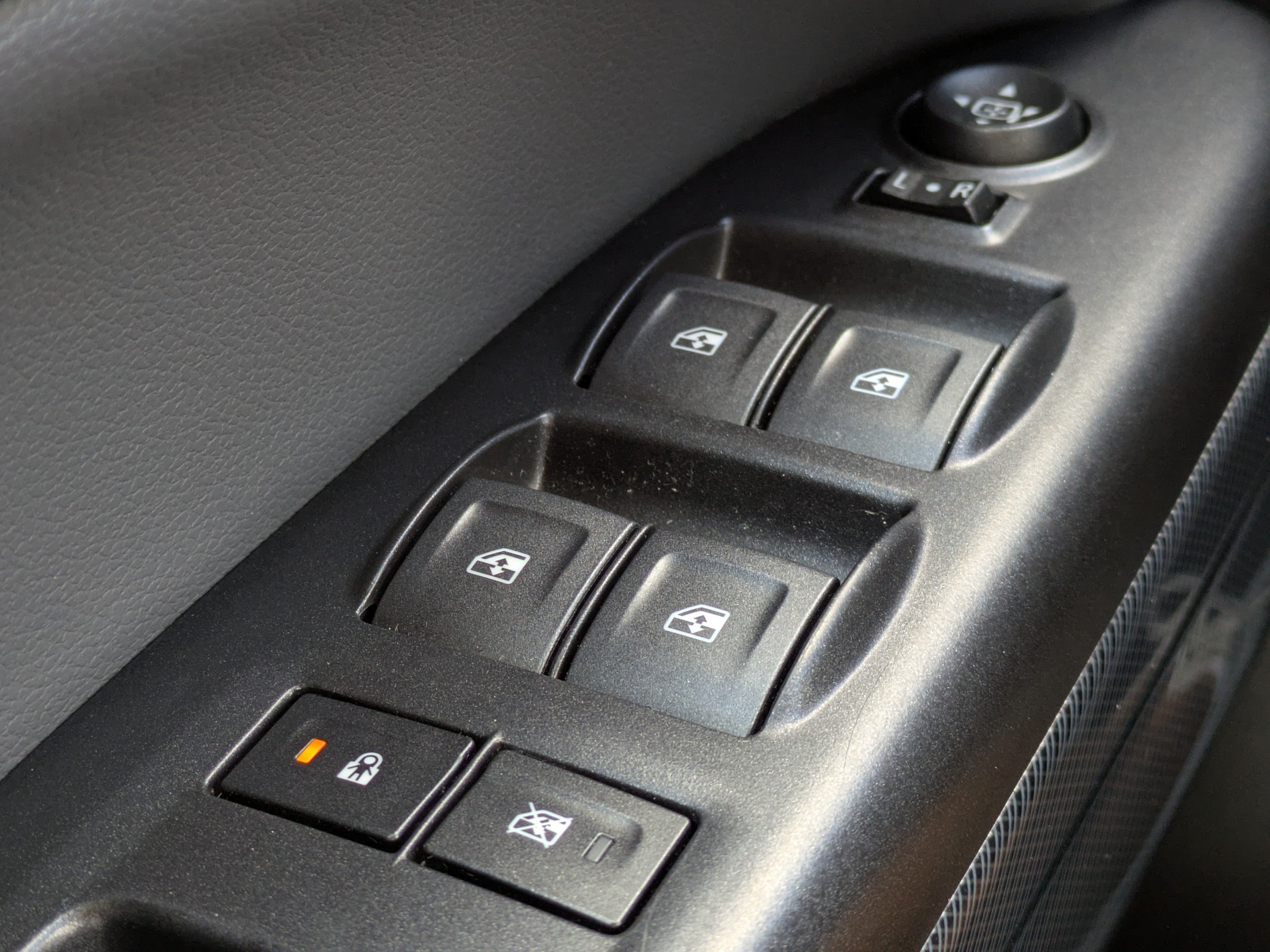 Used 2019 Chevrolet Colorado Z71 AWD/4WD image 22
