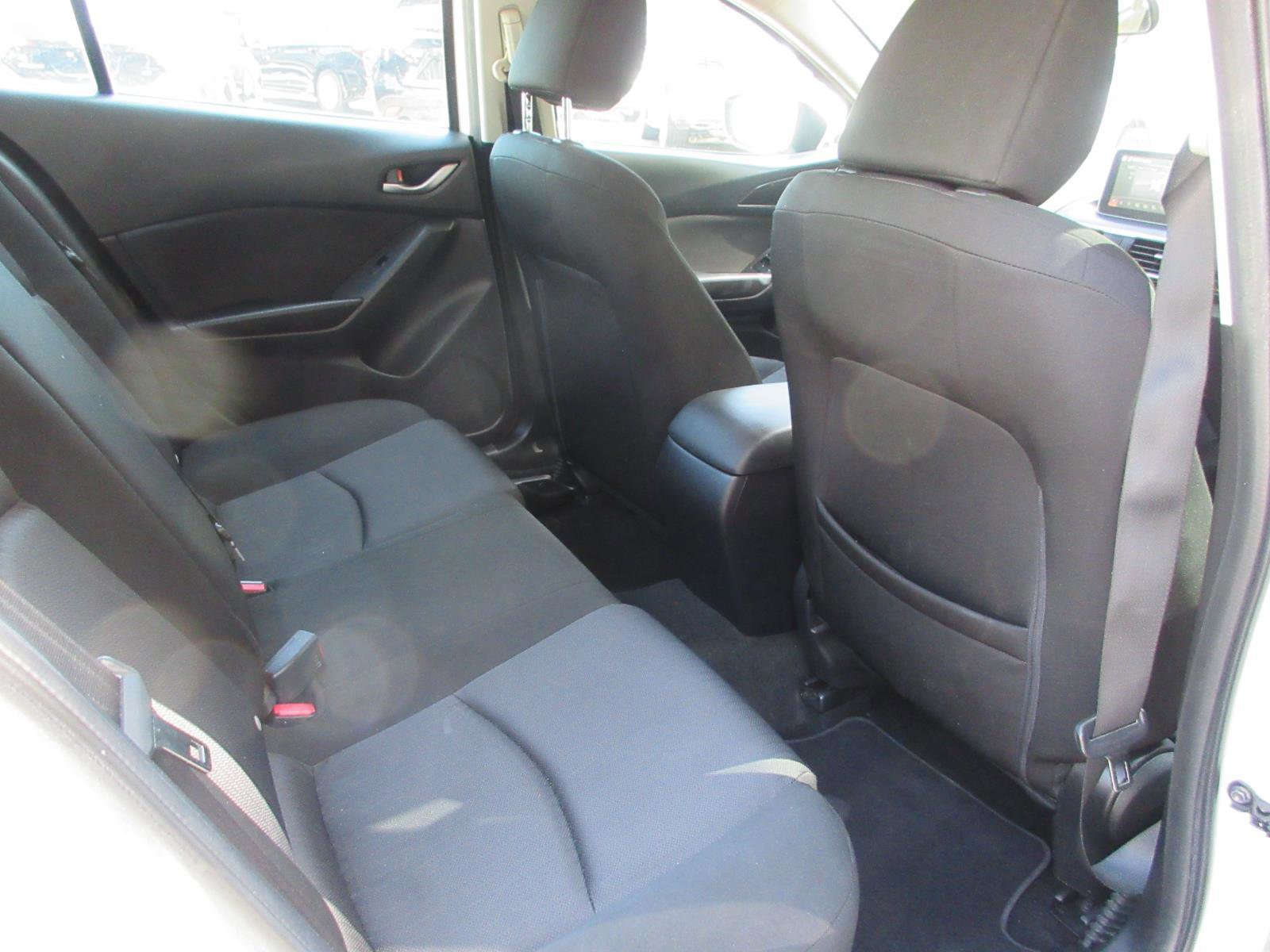 Used 2015 MAZDA MAZDA3 i Sport FWD image 15