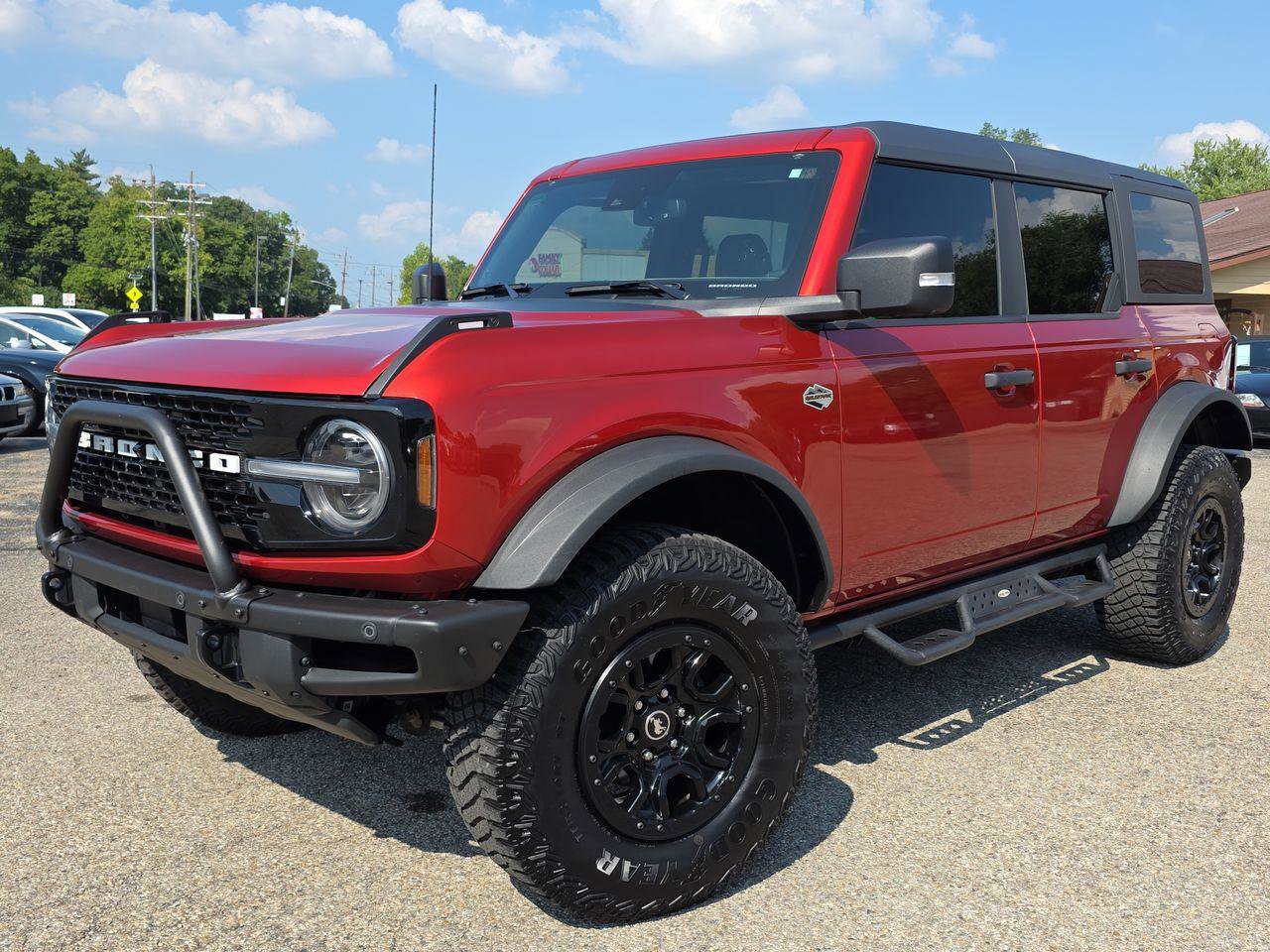 Used 2022 Ford Bronco Wildtrak image 1