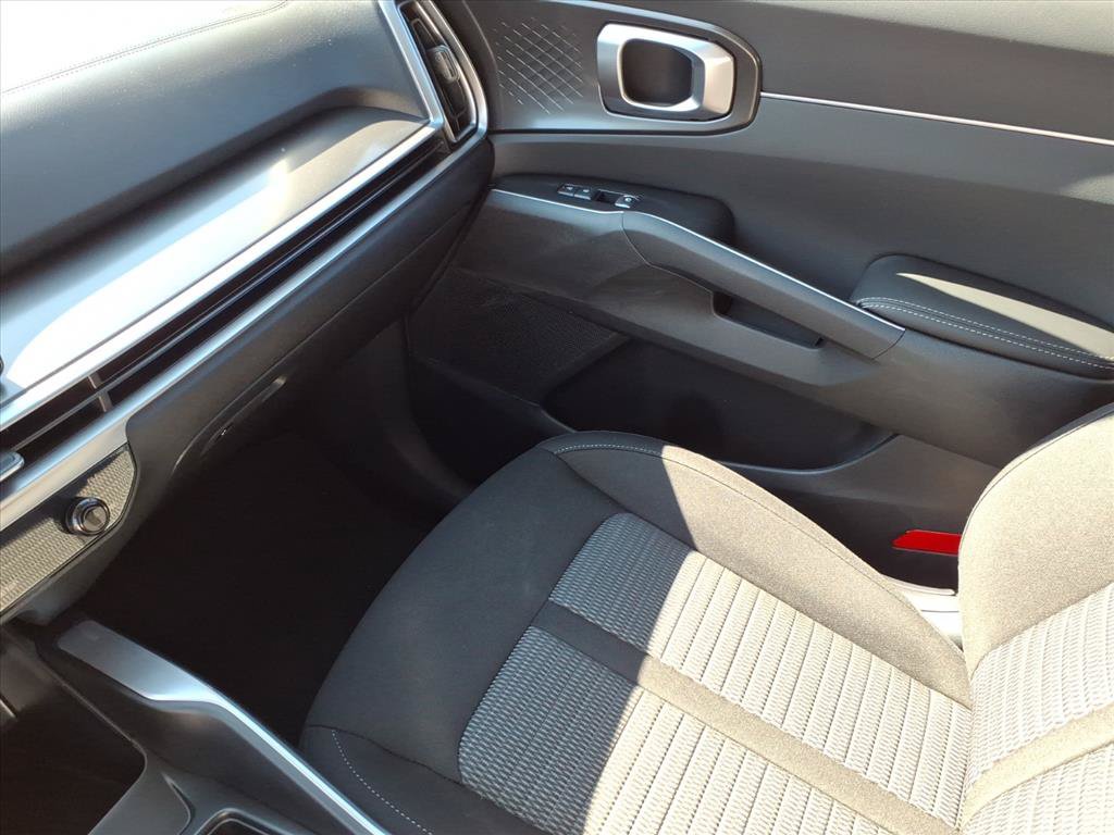 New 2026 Kia Sorento LX FWD image 26